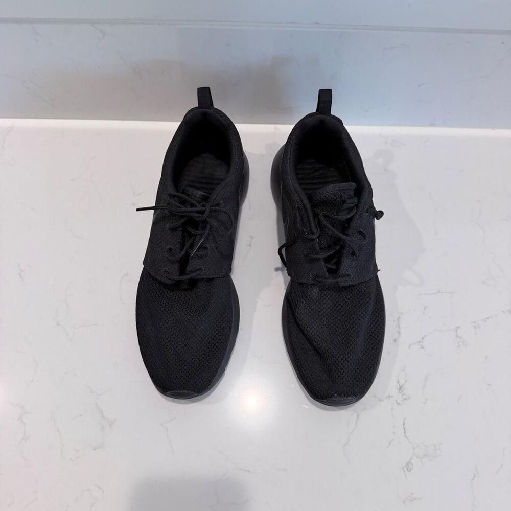 NEW Nike Men's Triple Black Roshe Run - Picture 3 of 7